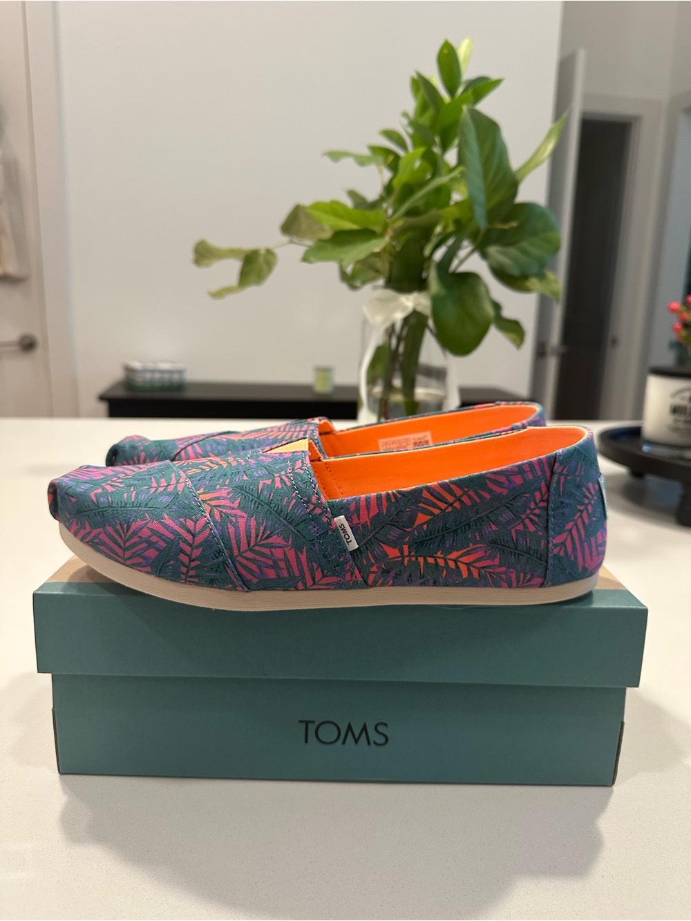 TOMS Summer Flats